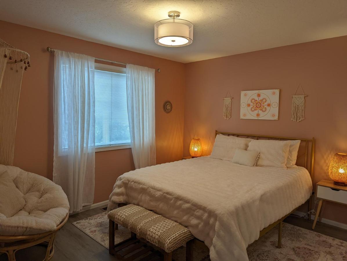 Contemporary 2-Bedroom Close To Downtown, Dining Eugene Bagian luar foto