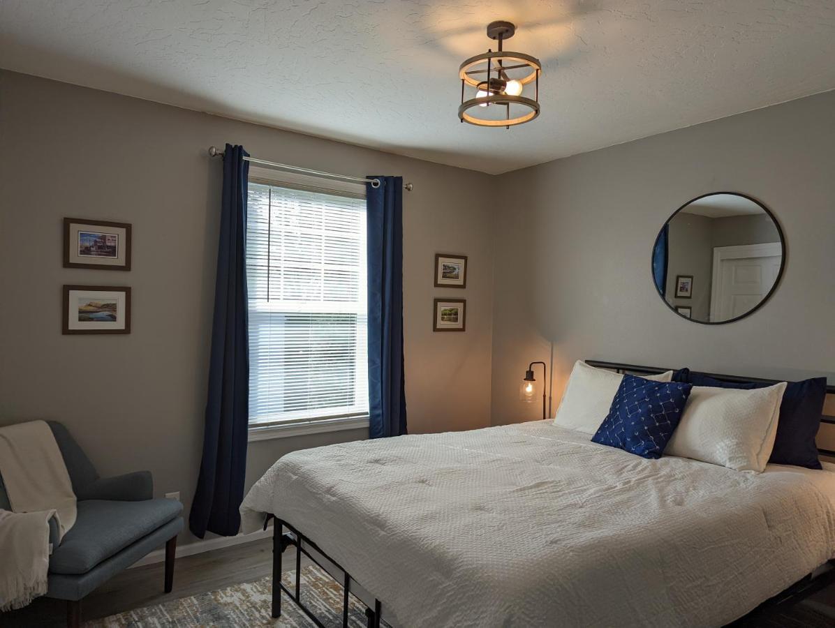 Contemporary 2-Bedroom Close To Downtown, Dining Eugene Bagian luar foto