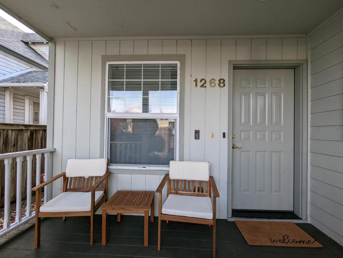Contemporary 2-Bedroom Close To Downtown, Dining Eugene Bagian luar foto